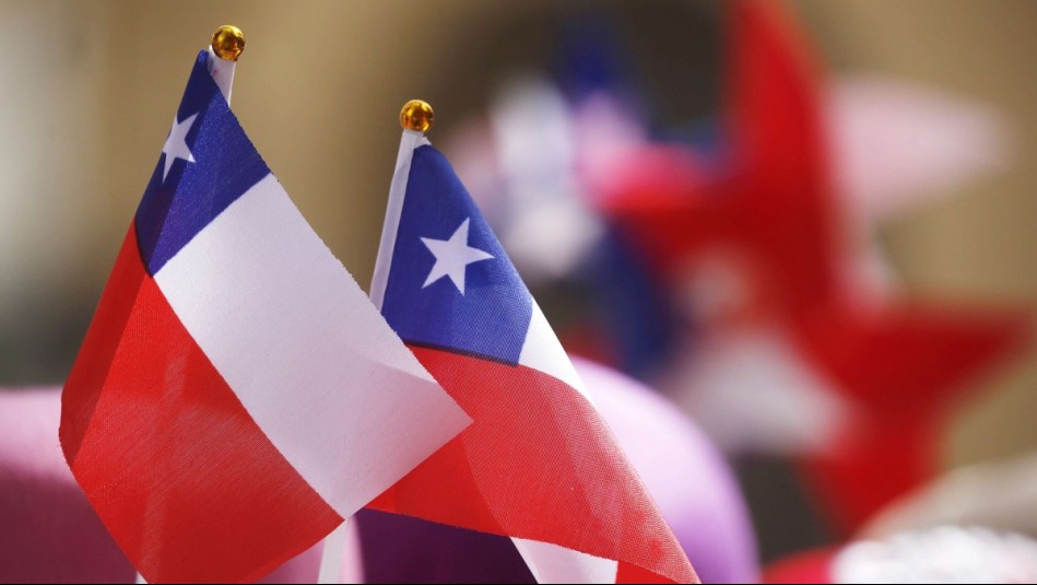 ¿Cómo se instala la bandera chilena?