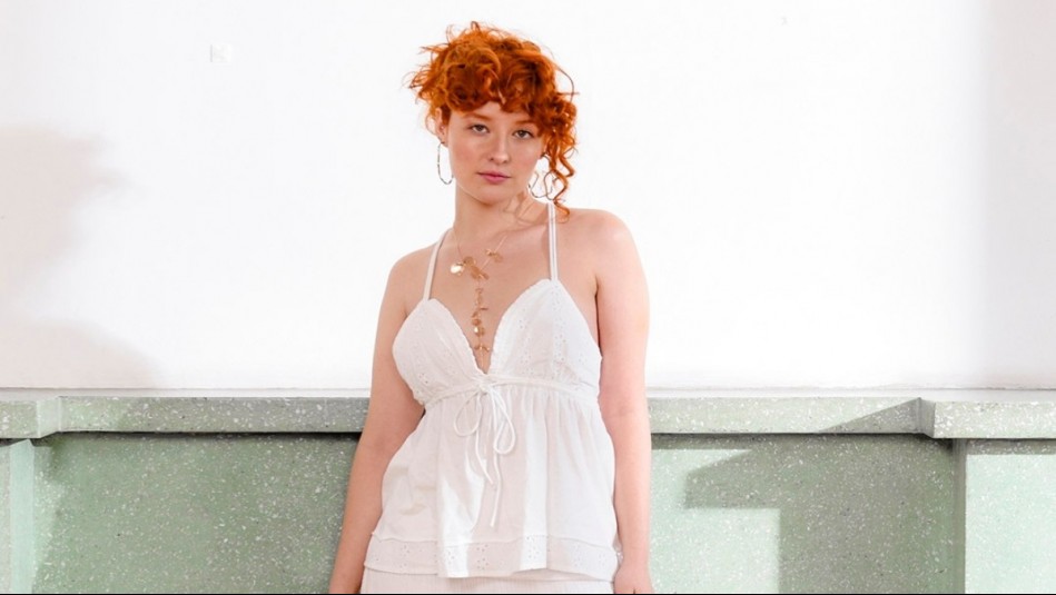 Tricot presenta nueva colección de blusas románticas que 'realzan la feminidad'