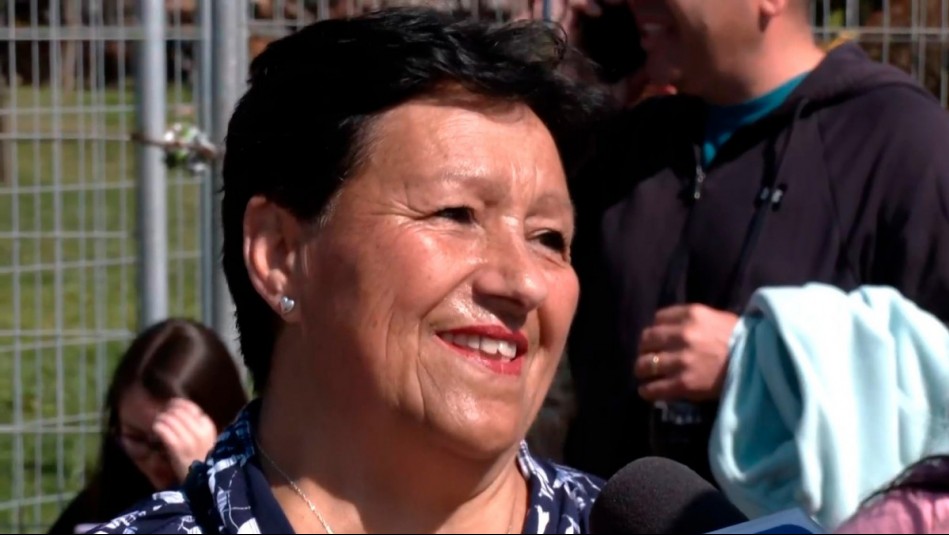 'Lo amo con todo mi corazón': La emoción de mujer al ver a su ahijado cadete en ensayo de la Parada Militar