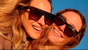 Con cotillón y saludos: Angélica Castro y Laura de la Fuente sorprenden festejando Fiestas Patrias en Europa