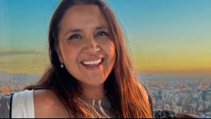 El outfit de Fiestas Patrias de Pamela Leiva para un paseo al aire libre: Moda denim y top rojo ajustado