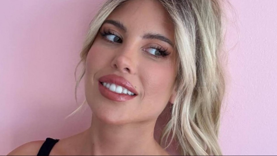 Con look de sombrero y 'bailarinas': Coté López lució chic y fresca en su paso por Barcelona