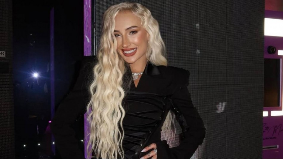 De fiesta con lujoso accesorio Dior: Fran Maira se viste con sensual conjunto de print 'pata de gallo'