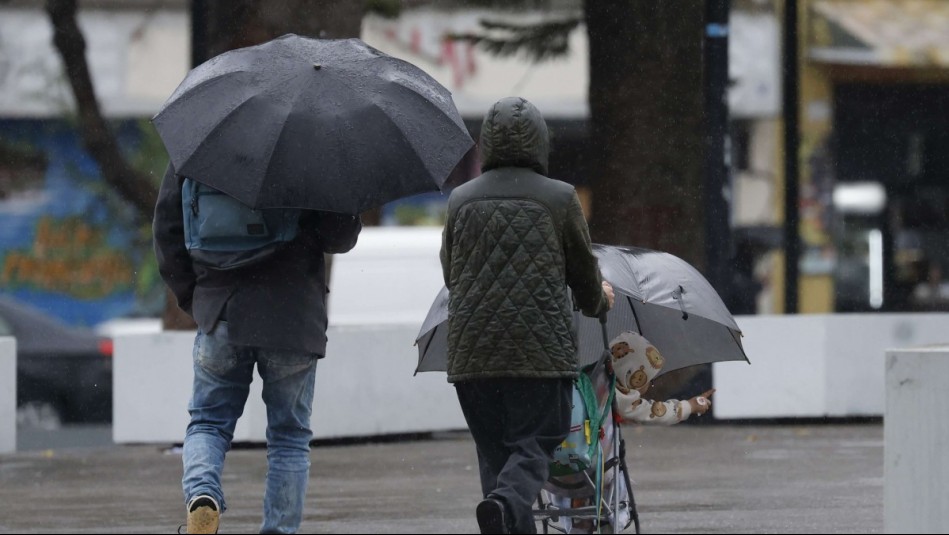 Anuncian lluvia para este lunes en Santiago: A esta hora y en este sector hay probabilidad de precipitaciones
