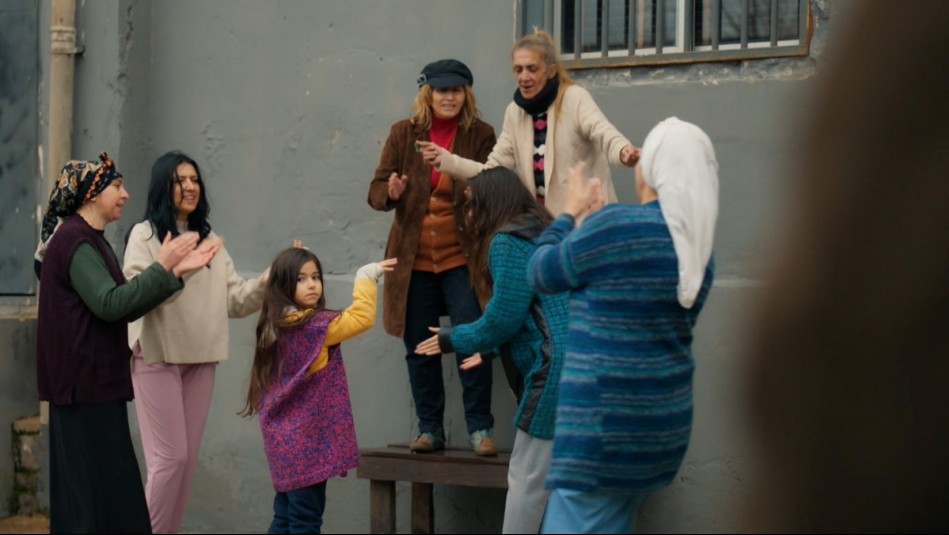 Leyla - Capítulo 38 (Parte 2): El pasado de Güzide