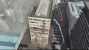 A más de tres meses de incendio: Residentes de edificio Plaza de Armas podrían regresar a departamentos