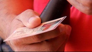 Acusan caos en municipios para obtener licencia de conducir: Pedir hora y retirar documento puede tardar meses