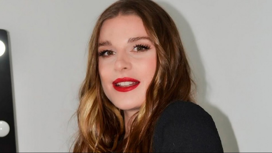 'La babysitter quedándose dormida': Tanza Varela comparte divertido video de su perrita cuidando a su bebé