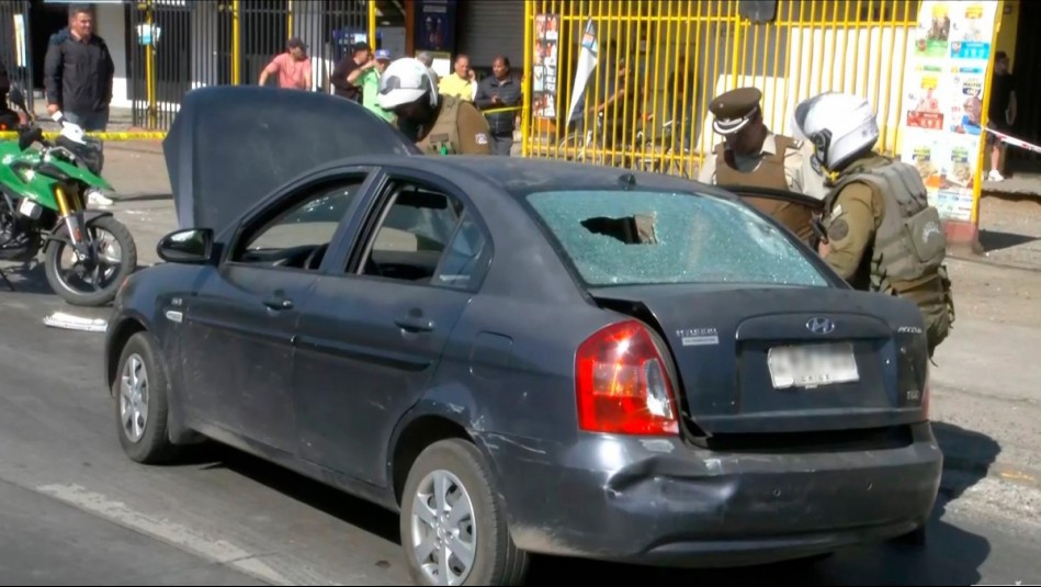Carabineros repele con disparos intento de atropello en control vehicular en San Ramón: Mujer resultó herida