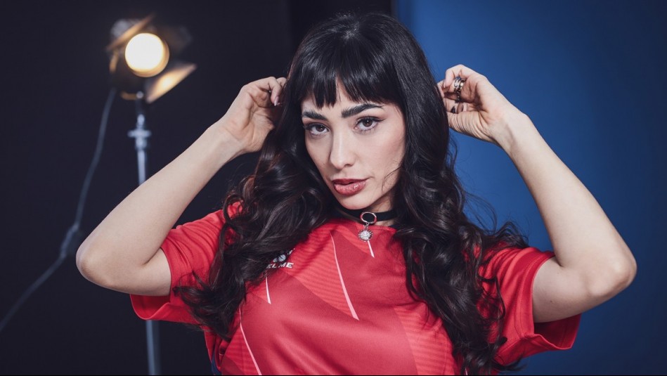 Se roba las miradas como Alessandra en Reunión de Superados: Conoce a la actriz Julieta Bartolomé