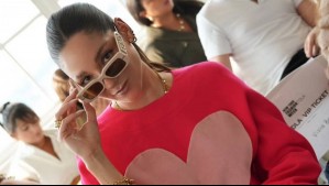 La naturaleza hecha moda viste a Kel Calderón con los icónicos zapatos de mariposas de cristales