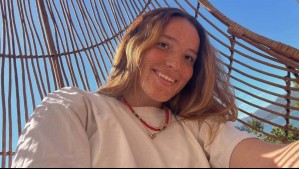 Laura de la Fuente revela el interior de su auto: Así luce el "patomóvil" en el que estudia antes de clases