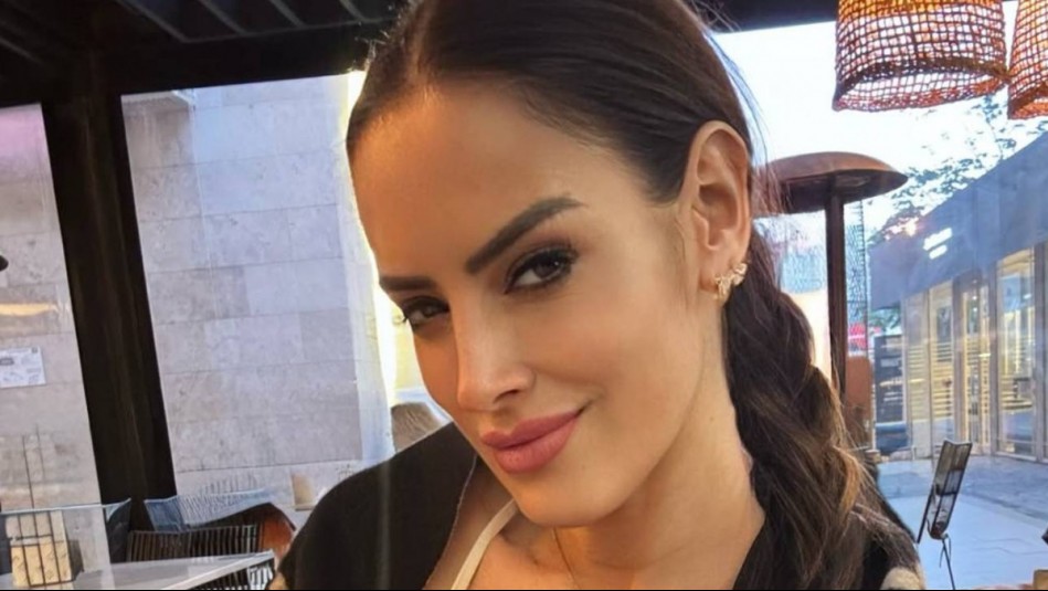 Llena de vibra invernal: Adriana Barrientos asiste a evento con abrigo peludo y cartera Gucci de 4 mil dólares