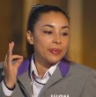 Revisa acá la intensa pelea entre Arenita y Laura Bozzo al comienzo de la asamblea del fuego en El Internado.