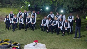 Laura Bozzo complicó a su equipo: Así fue la entretenida competencia de garzones en El Internado