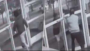 Dos conserjes adultos mayores fueron agredidos por residentes de edificio en el centro de Santiago