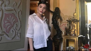 La actriz más inspiradora: La malvada Nur de Leyla se viste de gala y recibe importante premio en Turquía