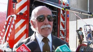 Con esposas y baliza: Quién es el adulto mayor que dijo ser 'alguacil' y persiguió a delincuentes en Recoleta