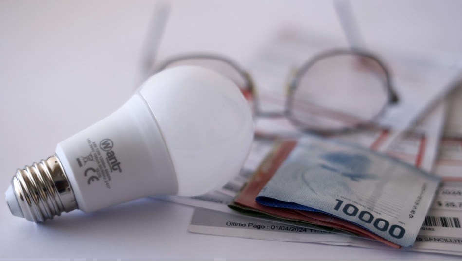 Detectan nuevo error en cuentas de luz: Empresa hizo cobro en exceso por 100 millones de dólares