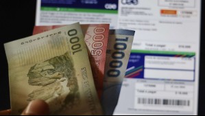 'Habrá doble rebaja': Ministro de Energía detalla devolución de cobro extra en cuentas de luz tras nuevo error