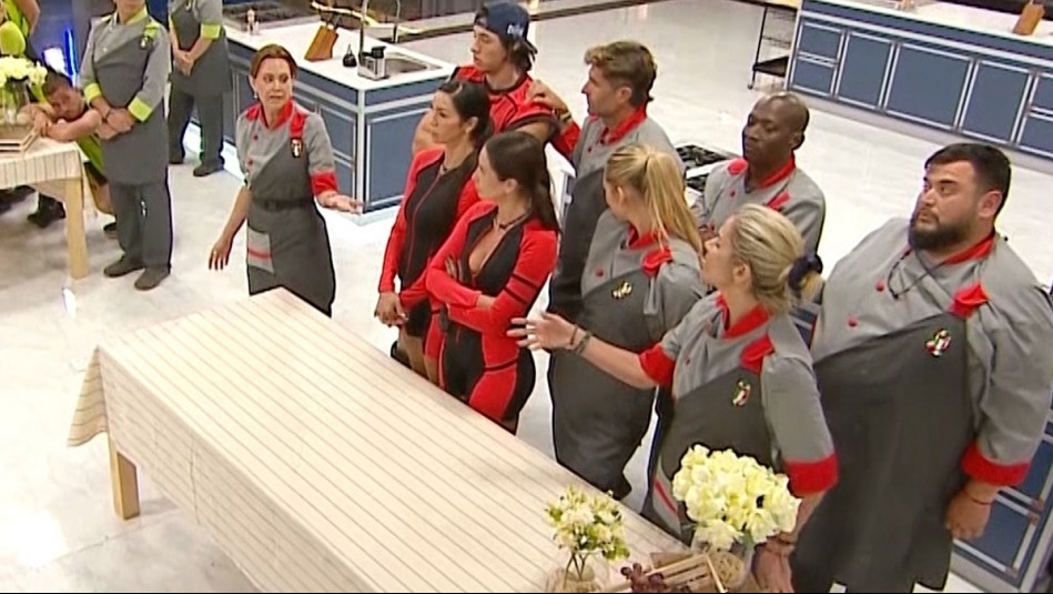 El Internado - Capítulo 7: Equipo rojo pierde la prueba que genera pelea entre Daniella Campos y Carla Ochoa