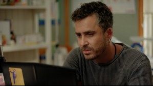 Miguel dudará de seguir investigando a Carlos en el capítulo 46 de Aguas de Oro