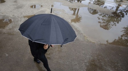 ¡A buscar el paraguas! A partir de esta hora y en estos sectores habrá lluvia este viernes en Santiago
