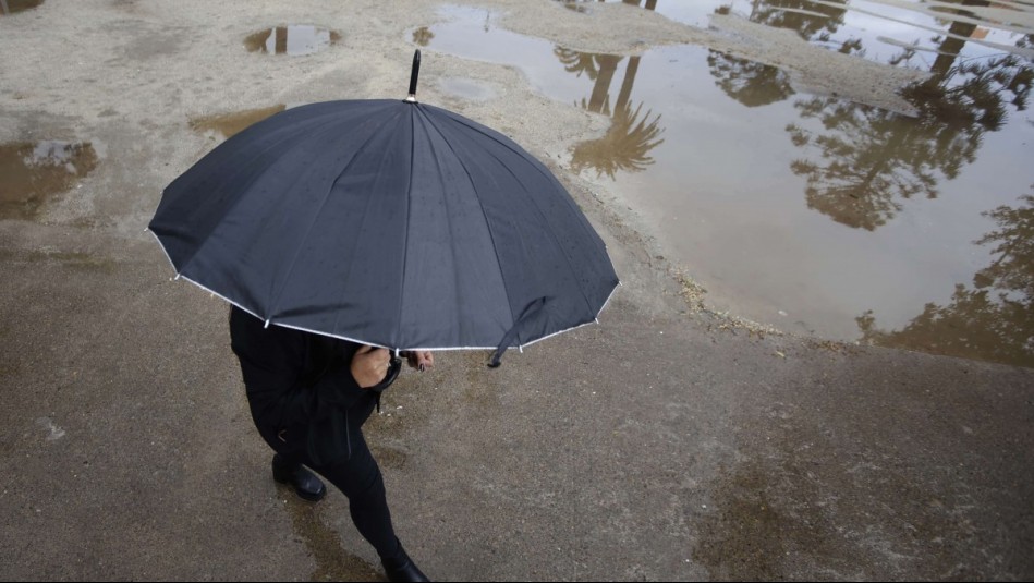 ¡A buscar el paraguas! A partir de esta hora y en estos sectores habrá lluvia este viernes en Santiago