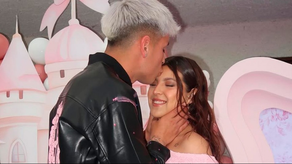 Quedan solo semanas para la llegada de su hija: Así fue el especial baby shower de Ignacia Antonia y Ak4:20