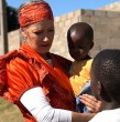 En el tercer capítulo de Vive Sudáfrica, Marcela Vacarezza, Martina y Benji visitaron a una población típica del sector para conocer su cultura y costumbres.