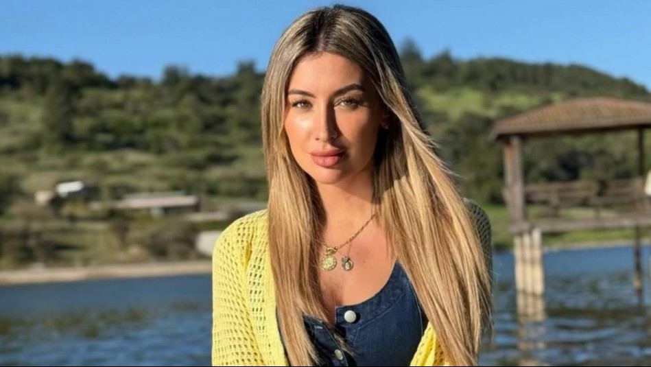 Un leve grito de sorpresa y un gesto incómodo: Camila Andrade reacciona a antigua foto con Francisco Kaminski