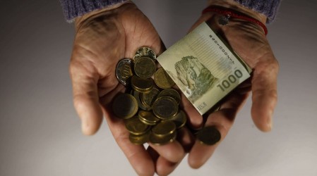 Aguinaldo de Navidad para pensionados 2025: ¿Quiénes pueden recibir un monto extra?