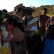 Revisa acá las emotivas palabras de Rafael Araneda y Marcela Vacarezza en ritual Zulú para renovar sus votos tras 25 años de matrimonio. ¡Todo en  Vive Sudáfrica!