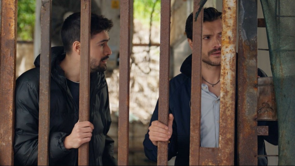 Leyla - Capítulo 69 (Parte 1): La búsqueda del dinero