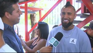 "Es segunda vez en mi vida": Arturo Vidal causa revuelo entre votantes en local de San Joaquín