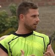 En el capítulo 20 de El Internado, Tom Brusse disparó contra Luis Mateucci en la antesala de la competencia por equipos.