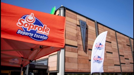 Soprole Deporte Escolar llevó a cabo su premiación 2025 en el complejo deportivo San Carlos de Apoquindo