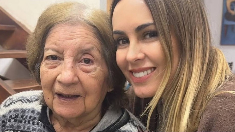 'Buen viaje a la eternidad': El luto de Maura Rivera por la muerte de su 'segunda mamá'