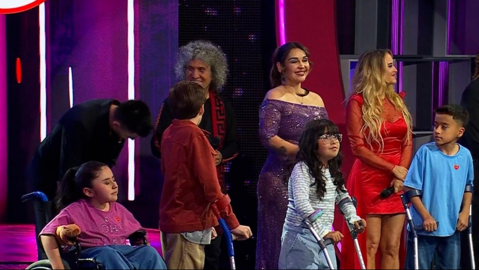 Desde Denisse Malebrán a Polimá WestCoast: Así fue la obertura musical de la Teletón 2025