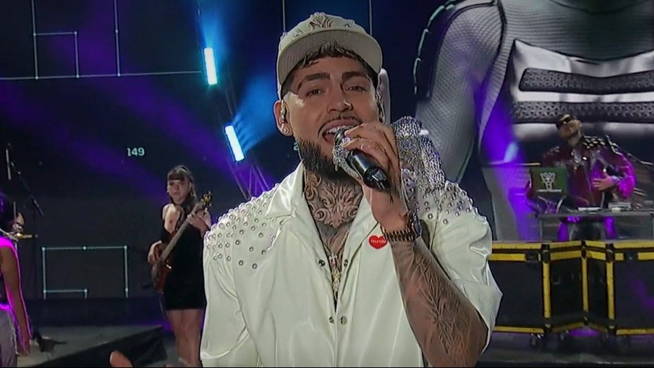 Gino Mella encendió al Estadio Nacional con un increíble show en el cierre de la Teletón 2025