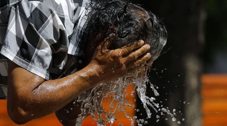 Máxima podría superar los 34 °C en Santiago: Estos son los síntomas para identificar un golpe de calor