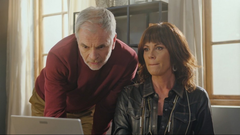 Carlos enfrentará a Mariana y le mostrará el video de ella y Franklin en el capítulo 71 de Aguas de Oro