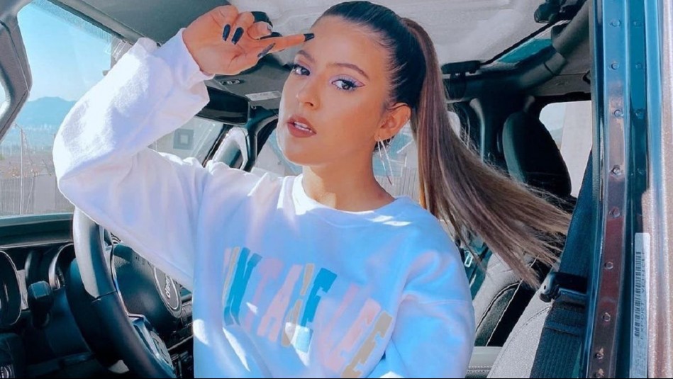 'Hace 20 años...': La tierna y emotiva foto del recuerdo que subió Ignacia Antonia a días de ser mamá