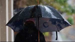 Lluvia marcará segunda vuelta: A esta hora habrá precipitaciones durante elecciones presidenciales en Santiago
