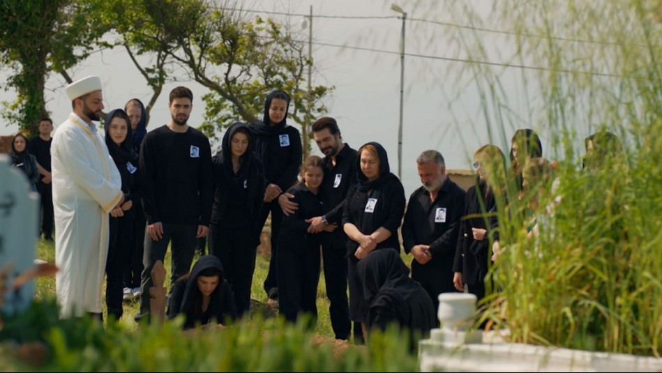 Leyla - Capítulo 92 (Parte 2): Un último adiós