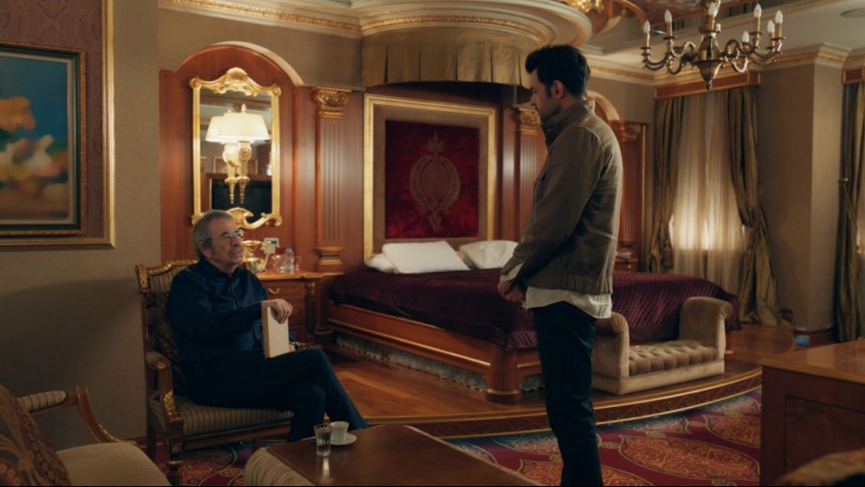 Avance extendido de Leyla: Vedat se enfrentará a Eren