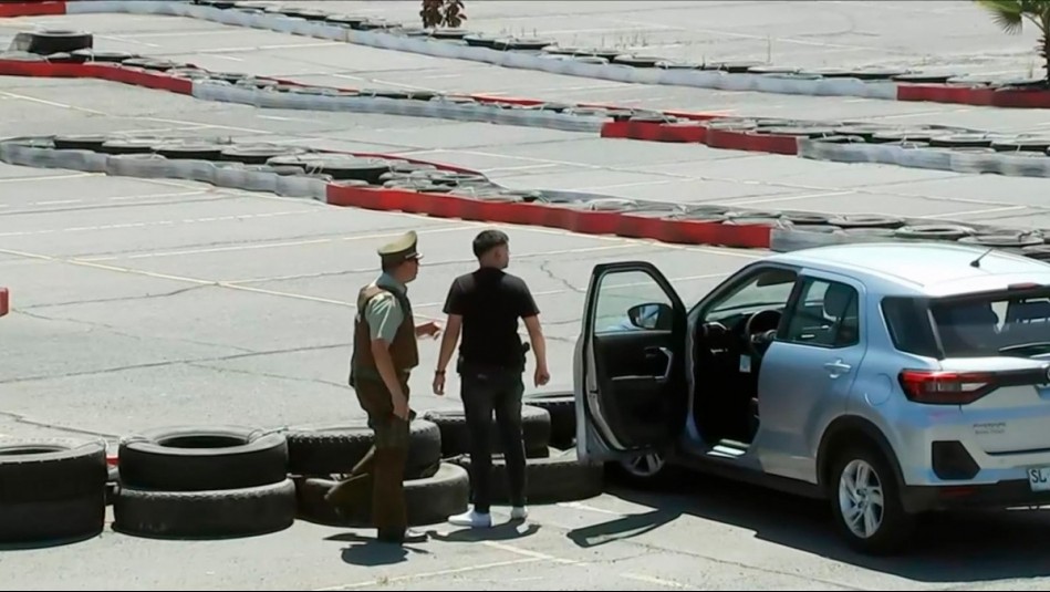 Venta de auto y cheque sin fondos: La historia detrás del caso de mujer baleada por un carabinero de civil