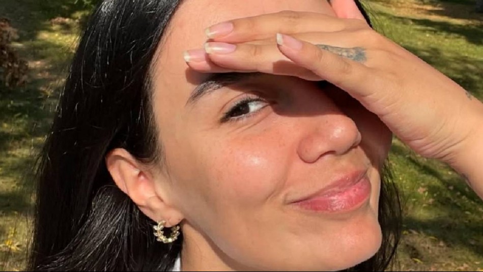 'A chambear': El outfit ejecutivo e invernal de Steffi Méndez para trabajar en Suecia