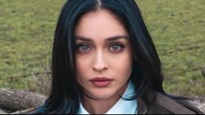 Con un look en capas y una vibra elegante y juvenil: Protagonista de Leyla se suma a esta tendencia de moda
