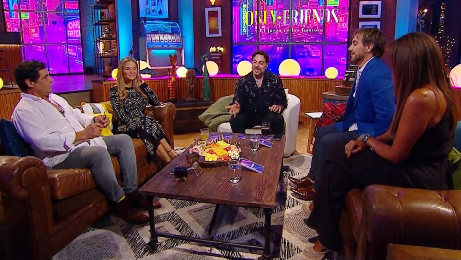 Only Friends - Temporada 2 - Capítulo 1: Kenita Larraín, Ivette Vergara, Guido Vecchiola y Juan Falcón